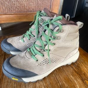 Womens Danner Inquire Mid hiking boots